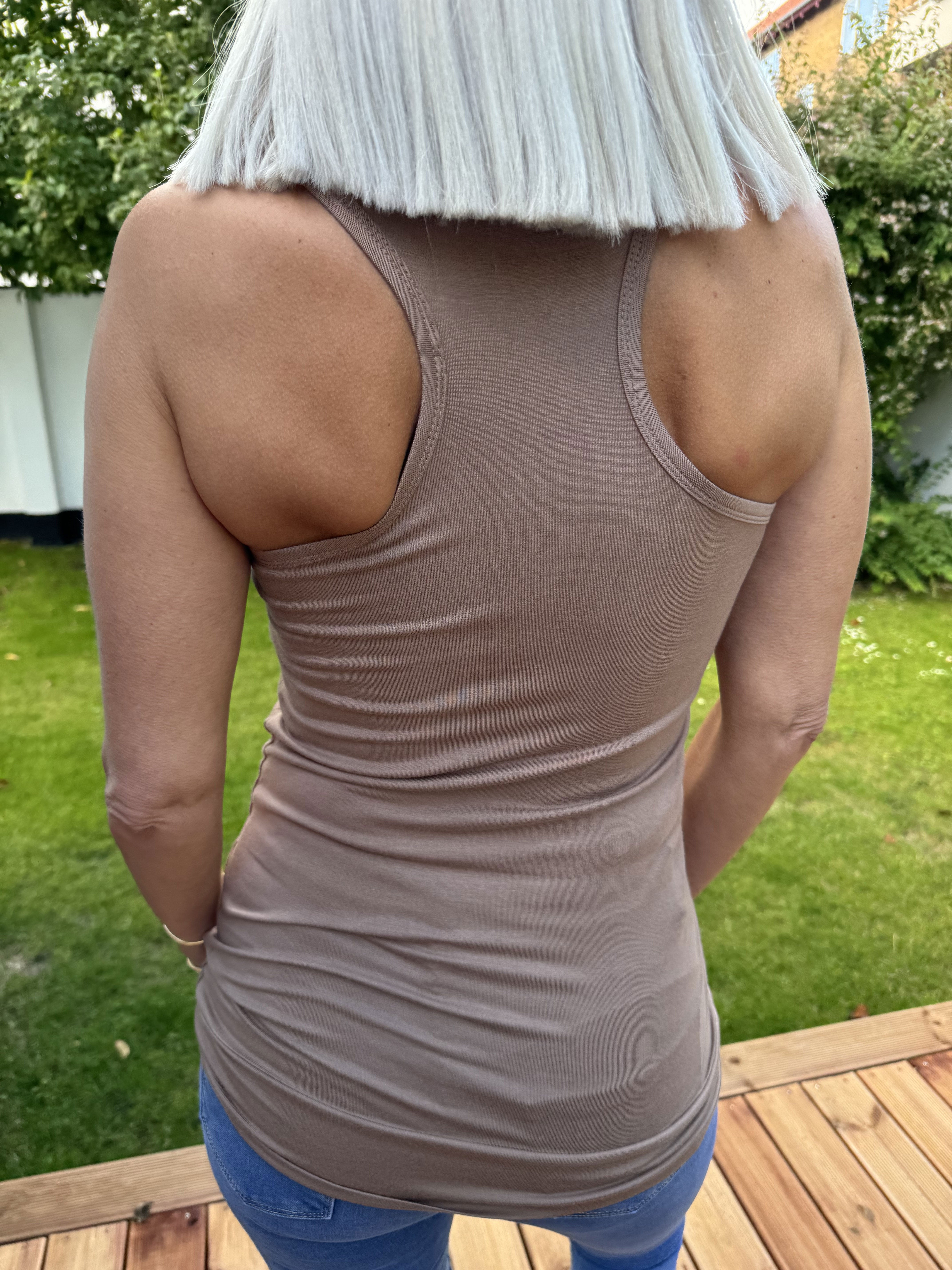 Kos - Basis top i åndbart stof